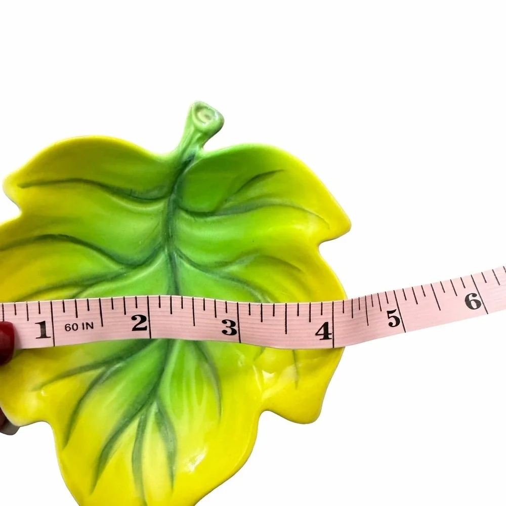 Vintage Carlton Ware‎ England Leaf Dish Yellow Green 2361 MCM Mid Century Retro